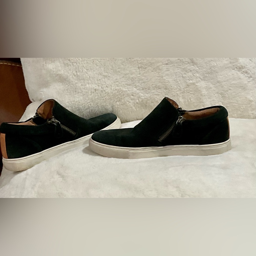 Kenneth Cole Dark Sneakers with White Sole